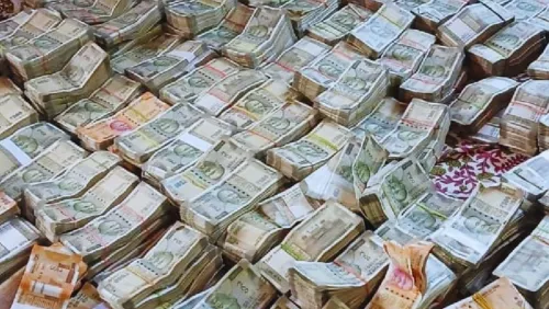 जालंधर में एटीएम से निकले 500 के नकली नोट, सुरक्षा फीचर्स गायब… लोगों में दहशत, बैंक ने शुरू की जांच