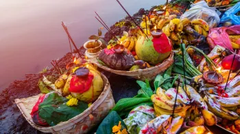 Chhath Puja 2025: नहाय-खाय से सूर्योदय अर्घ्य तक जानें पूरी विधि और शुभ मुहूर्त, नहीं करना भूलें ये खास रस्में!