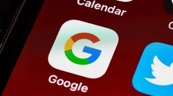 Google Update: Chrome और Gemini इंटीग्रेशन से खतरे में आपकी प्राइवेसी, जानें पूरा मामला!