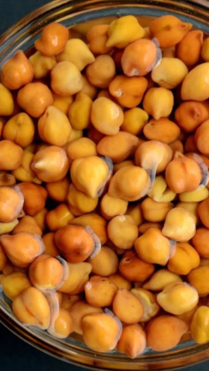 रोजाना एक मुट्ठी भीगे हुए देसी चने खाने के बड़े फायदे: सेहत बनेगी सुपर स्ट्रॉन्ग